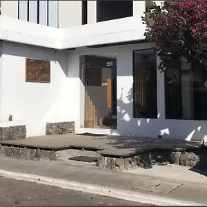  Hostal Cactus